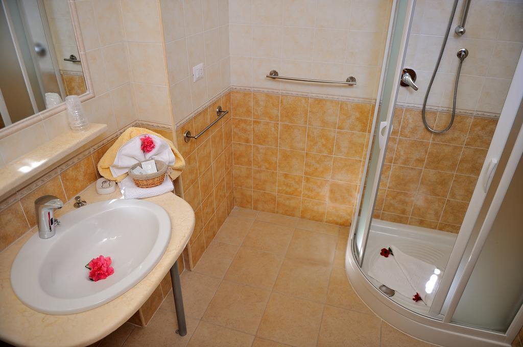 Hotel Hr Costa Rei Муравера Стая снимка