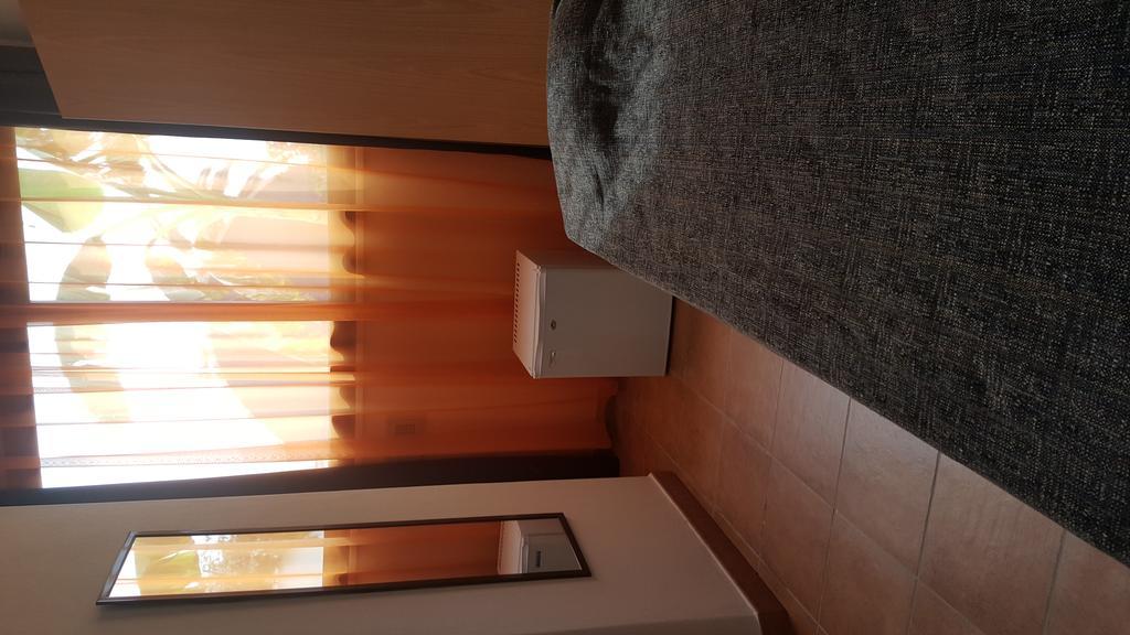 Hotel Hr Costa Rei Муравера Екстериор снимка