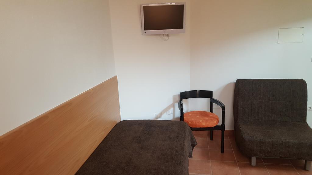 Hotel Hr Costa Rei Муравера Екстериор снимка