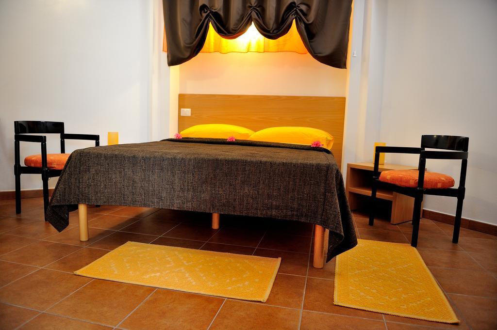 Hotel Hr Costa Rei Муравера Екстериор снимка